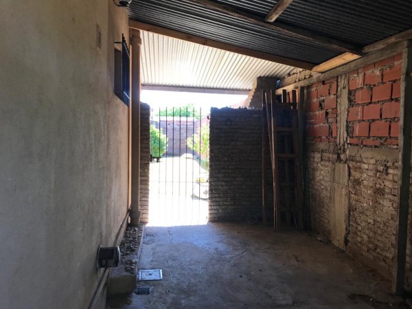 VENTA - Casa 4 ambientes con COCHERA en Jose C. Paz APTA CREDITO HIPOTECARIO BANCARIO