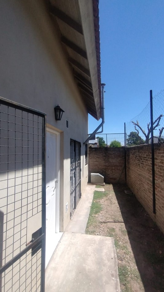Departamento tipo DUPLEX En PH Dos Ambientes Con Patio APTO CREDITO HIPOTECARIO 