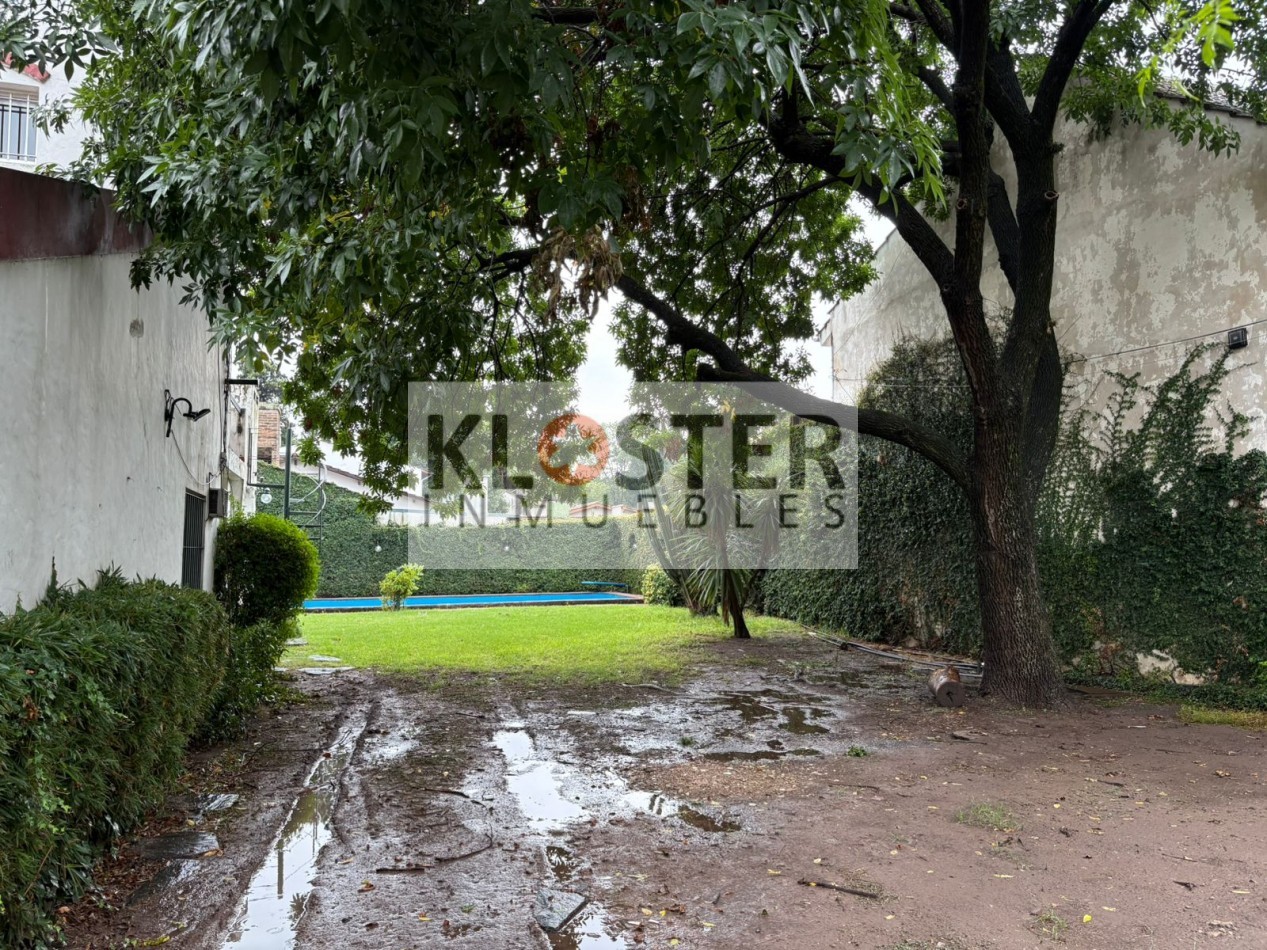 Gran Casa 6 Dormitorios - En 3 Lotes Con Piscina Bella Vista