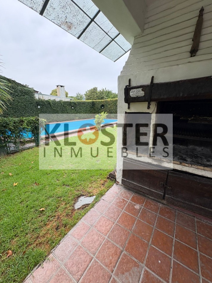 Gran Casa 6 Dormitorios - En 3 Lotes Con Piscina Bella Vista