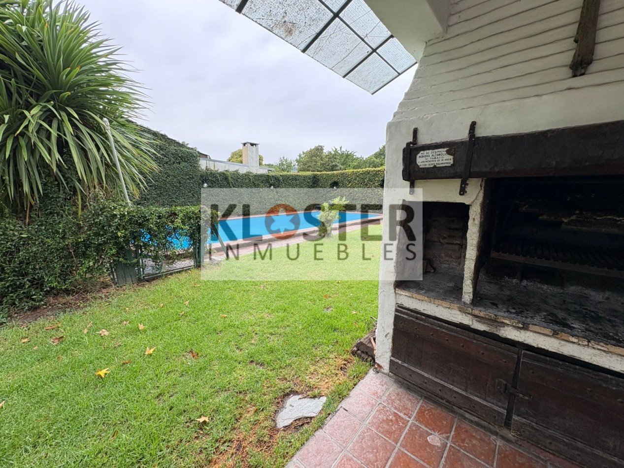 Gran Casa 6 Dormitorios - En 3 Lotes Con Piscina Bella Vista