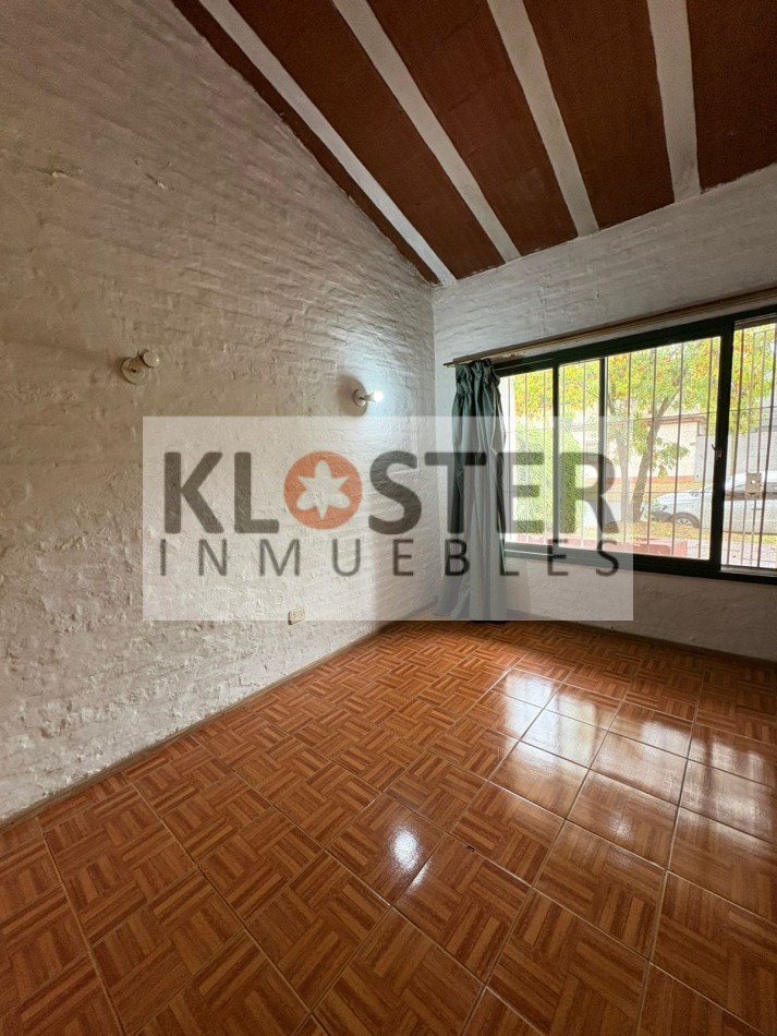 Gran Casa 6 Dormitorios - En 3 Lotes Con Piscina Bella Vista