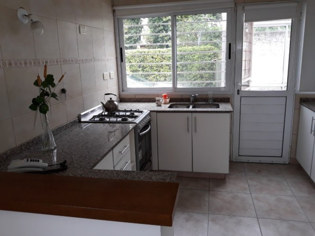 VENTA BELLA VISTA Casa en barrio cerrado chico